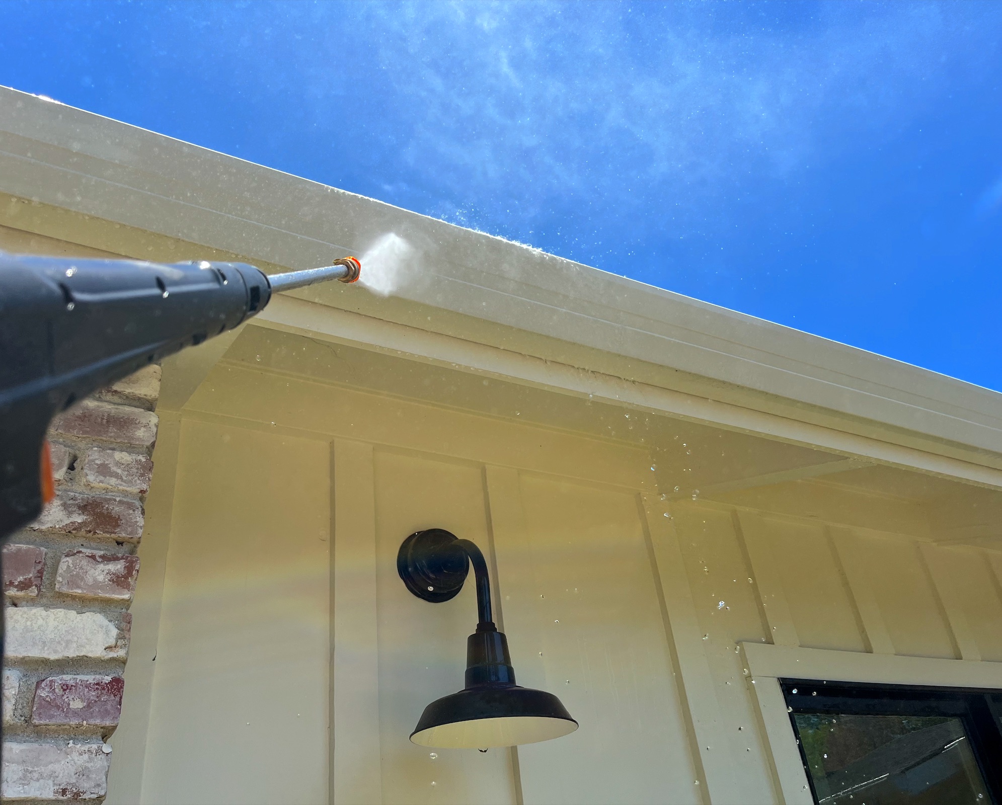 pressure washing service image